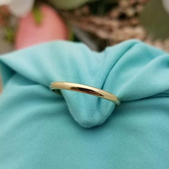 14K Super Thin Yellow Gold Wedding BandClassicEngra… Gem