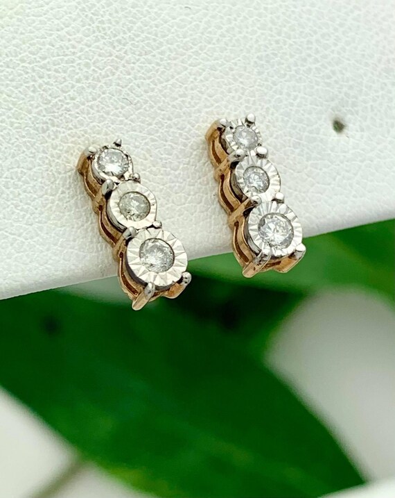 10K Gold Illusion Set Diamond Earrings- Vintage, … - image 3