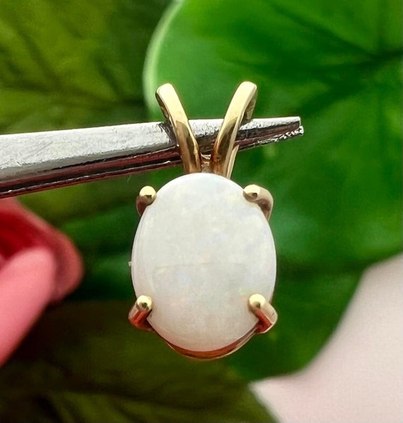 10K Oval Opal Pendant-Yellow Gold-Large Opal-9x7mm