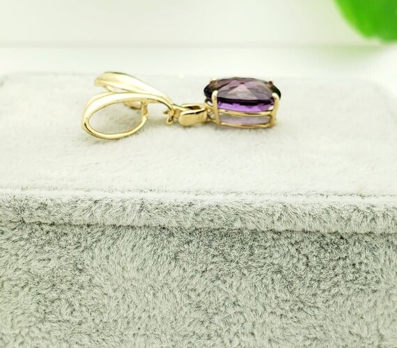 14K Gold Oval Amethyst Drop Pendant- Vintage-1 3/… - image 2