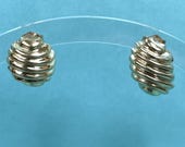 Vintage 14K Gold Earrings, Yellow Gold, Fluted Shell Design, Estate