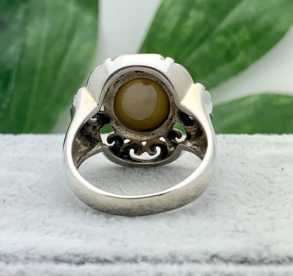 Silver Mother of Pearl Estate Ring- Vintage 1970s… - image 3
