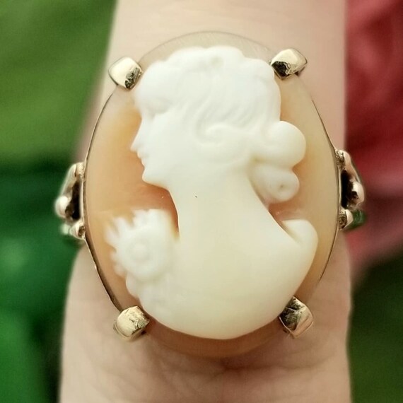 10K Gold Vintage Classic Cameo Ring-1900s-Hand Ca… - image 2