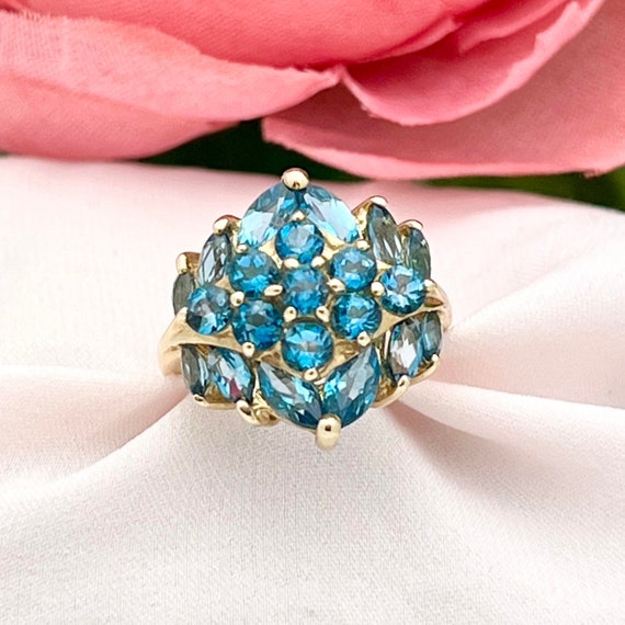10K London Blue Topaz Floral Cluster Ring-Cocktai… - image 1
