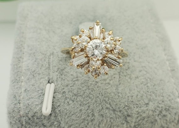 10K Yellow Gold Floral CZ Cluster Cocktail Ring- … - image 2