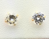 14K Classic Round Cubic Zirconia Stud Earrings-Yellow Gold-0.92TCW-5mm CZs