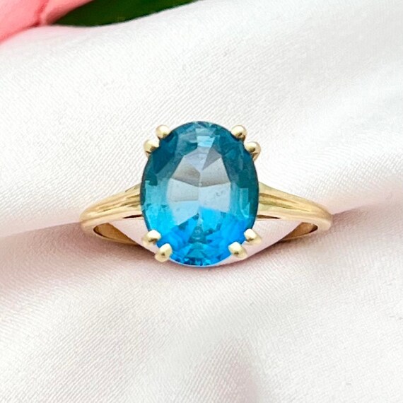 10K Oval London Blue Topaz Statement Ring-Gold-Nat