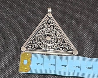 Collier Ethnique Berbère Vintage En Argent 600 - Occasion, Bon état Général Avec Quelques Traces D'usure
