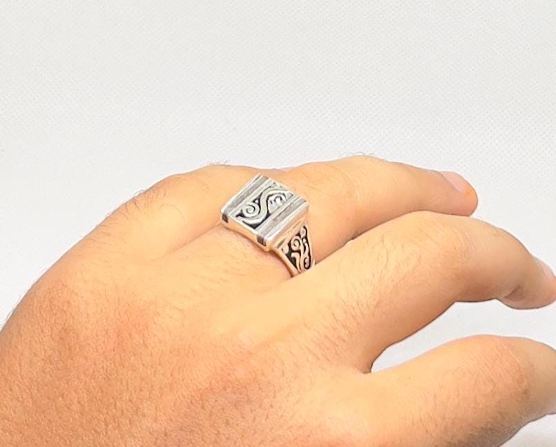 モロッコ製ハンドメイド・ベルベルシルバーリング：トゥアレグ族の