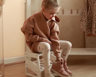 Montessori Kids Shoe Rack Bench: White or clear wood Step Stool