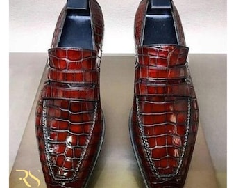 Mocasines de piel con estampado de cocodrilo marrón para hombre / Mocasines clásicos sin cordones para uso formal e informal