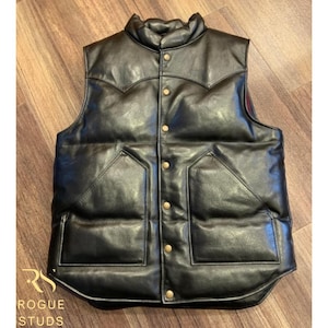 Rogue Studs Men’s Black Genuine Leather Puffer Vest – Western Style Snap Button Sleeveless Jacket, Winter Leather Quilted Vest for Mens