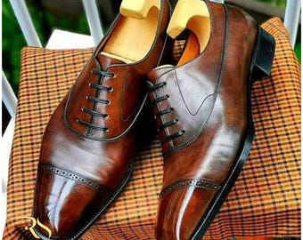 Zapatos de cuero marrón con cordones para hombre / Zapatos de vestir clásicos para ocasiones formales, de oficina e informales / Zapatos de cuero para boda con puntera patinada para hombre