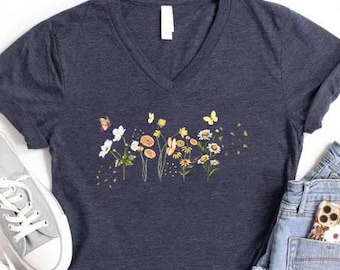 Botanical Floral Tee, Botanical Shirt, Flower Shirt,Gift for Gardener,Boho Wildflowers Shirt,Nature Shirt,Nature Lovers Tee,Boho Cottagecore