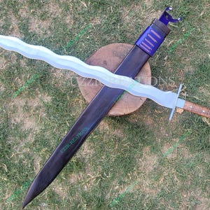34&quot;Handmade Spring Steel Blade Full Tang Viking Sword,Carved Wooden Handle with Genuine Leather Scabbard
