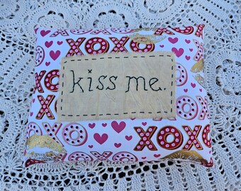 Prim Stitchery Kiss Me Valentine Pillow -RTS, Farmhouse and Cottage Decor, Valentine's Day Decor