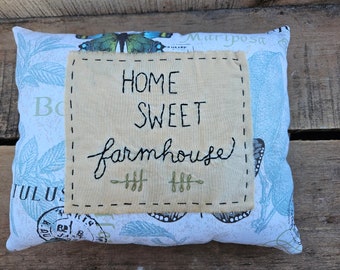 Farm Sweet Farmhouse Stitchery Pillow - Farmhouse Decor, Rustic Decor, Spring Decor, Tiered Tray Decor