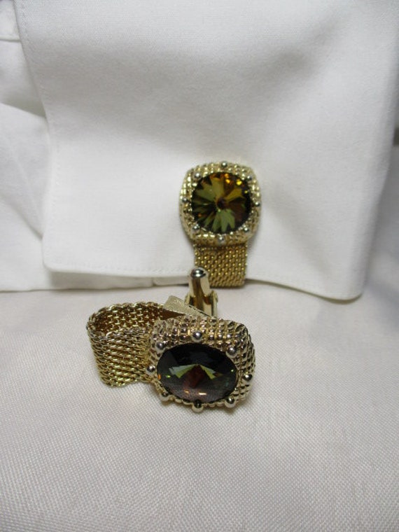 1980's Cuff Links in a Gold Tone with Mesh Set wit