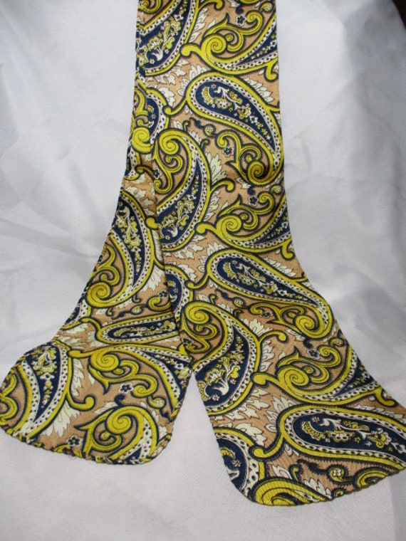 A 1960's Paisley Print Sash/Belt  in Bright Yello… - image 2