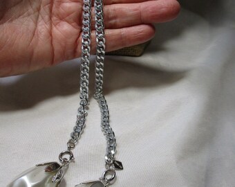 A Vintage Set of Sarah Coventry Matching Teardrop Simulated Pearls Shoulder Duster Earrings and Chain Lariat Necklace.