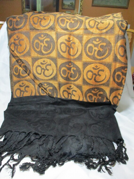 Large Vintage PASHMINA OMH Shawl/Wrap or Even a T… - image 1