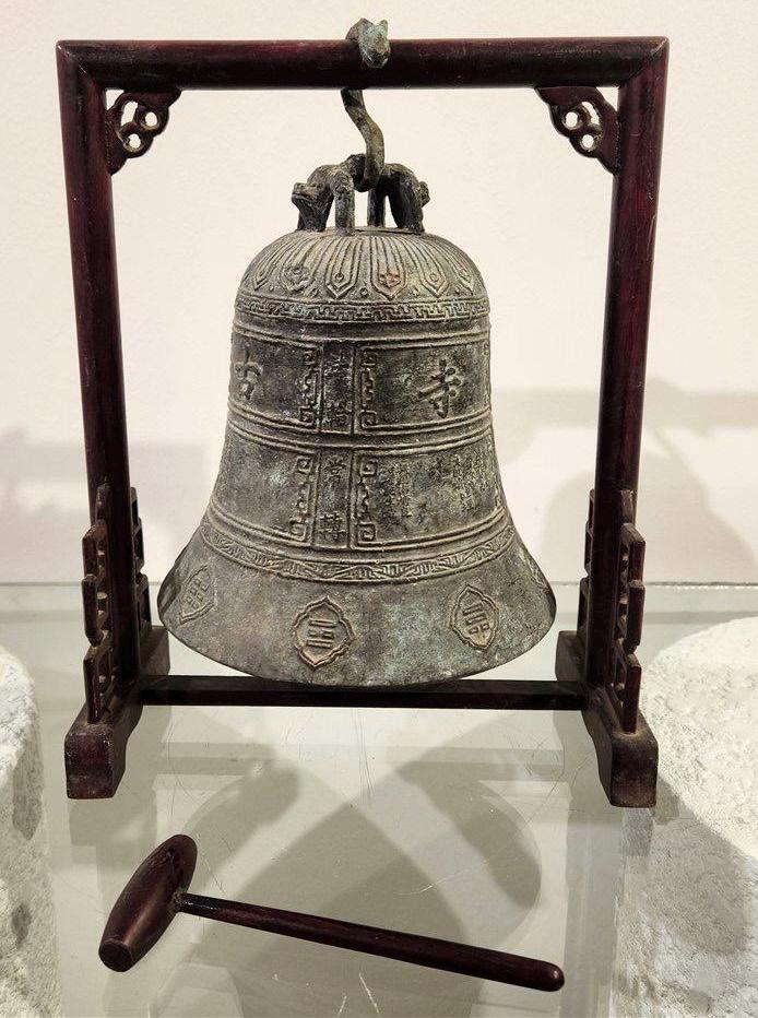 Antique Chinese Ming Dynasty Green Bronze Bell