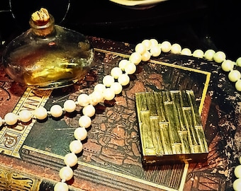 Boquilla de cigarrillos italiana vintage de latón con estuche de terciopelo original / Estuche de tocador con motivo de bambú / Decoración de tocador del viejo Hollywood