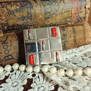 RARE Vintage Clinique Tic Tac Toe Compact | Lipstick Design | 90s Silver Metal Mirror Case | Vanity Collectible | Pristine Condition