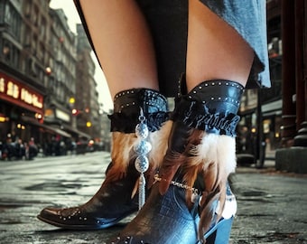 Botas de diseño recicladas únicas / Arte para vestir convertible / Botas vaqueras Stewart Weitzman hechas a mano, talla 7.5