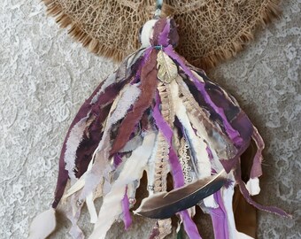 Colgante para bolso estilo boho, colgante de borla de tela y cinta hecho a mano, borla para bolso estilo boho, colgante para espejo retrovisor, accesorio textil único, adorno de pared