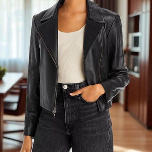 Handmade Italian Leather Women&#39;s Jacket with Pockets