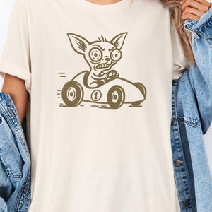 Chihuahua Racer, Vintage Dog Shirt, Funny Tshirt, Funny Dog Shirt, Chihuahua Dog Mom, Dog Dad, Chihuahua retro Shirt, Vintage dog T-Shirt