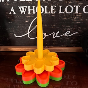 Yarn Holder, Yarn Spinner,  flower design