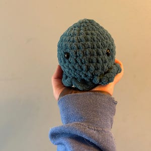 Jelly the Crochet Octopus - Handmade Plush Toy with Wiggly Tentacles, Soft Cuddly Stuffed Animal, Custom Color Option, Perfect Gift for Kids