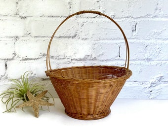 Vintage Woven Chinese Bucket Basket with Bamboo Handle, Flower Girl Basket