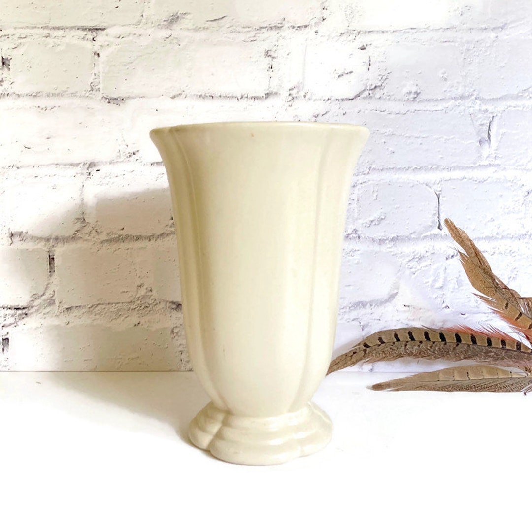 Vintage Matte White Pottery Vase 8 Inch Scalloped Edge Etsy