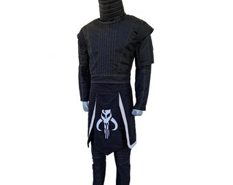 Disfraz de Boba Fett hecho a mano: traje de vuelo negro y falda Kama.