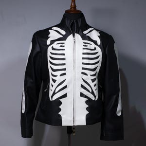 Skeleton Leather Biker Jacket – Black & White Bone Print Café‑Racer Gothic Style