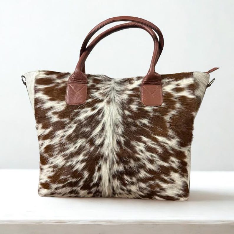 Borsa tote in pelle bovina, borsa a tracolla western in vera pelle con pelo, borsa boho fatta a mano per lei immagine 1