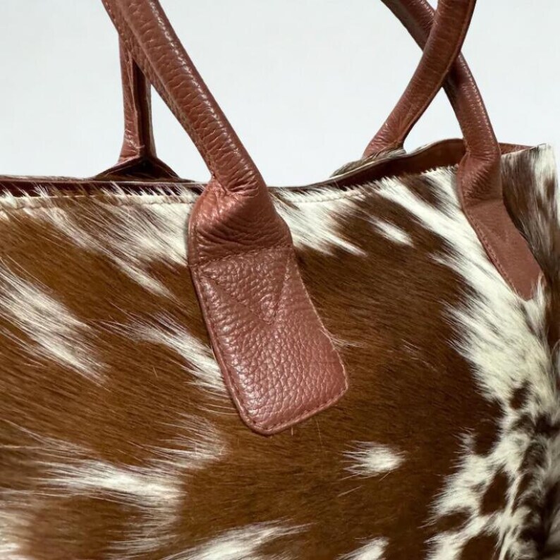 Borsa tote in pelle bovina, borsa a tracolla western in vera pelle con pelo, borsa boho fatta a mano per lei immagine 3