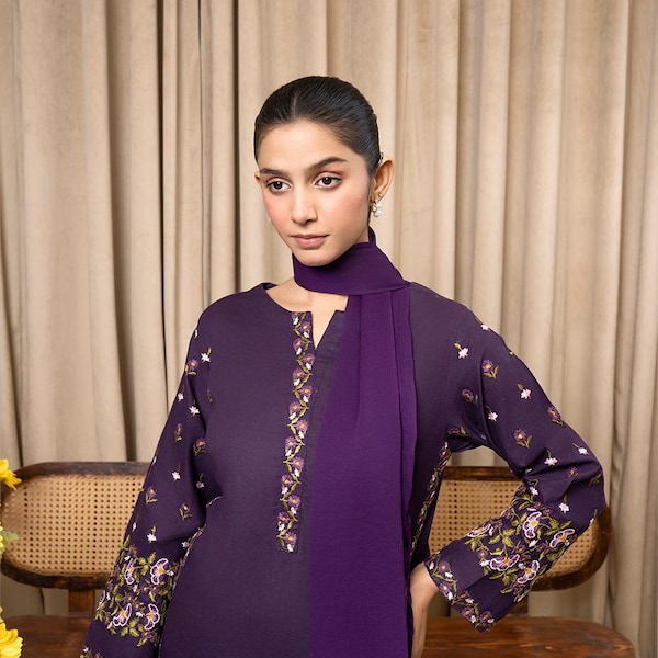 Royal Purple Embroidered Kurta Set with Elegant Detailing