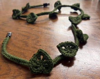 Crocheted Flower Charger Cover | Handmade Vine Phone Accessory | Cottagecore Style