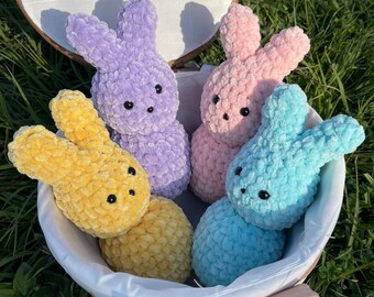 Crochet Easter bunny peep’s decoration