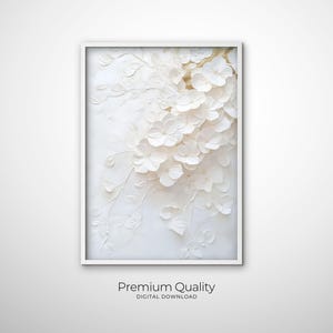 Könnte beinhalten: Weiße Papierblumen-Arrangement in einem weißen Rahmen. Die Blumen sind in einem kaskadierenden Muster angeordnet, was einen zarten und eleganten Look erzeugt.