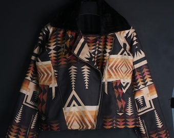 Kelly Reilly Aztec Cropped Coat with Shearling Collar - Western Wool Jacket for Womens - TV Show Cosplay