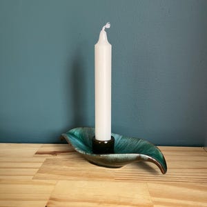 Blue Mountain Pottery Retro Droppglaserad Teal MCM Ljusstake