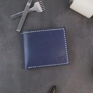 Gevouwen lederen portemonnee, echt volnerf rundleer, handgemaakt, gepersonaliseerd, minimalistisch, klassiek, ruim, jubileumcadeau voor hem