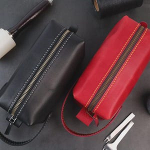 Personalized Leather Clutch, Handmade Full-Grain Cowhide Clutch, Minimalist Wristlet Bag, Gift for Him