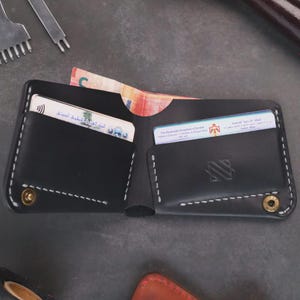 Gevouwen lederen portemonnee, echt volnerf rundleer, handgemaakt, gepersonaliseerd, minimalistisch, klassiek, slank, jubileumcadeau voor hem