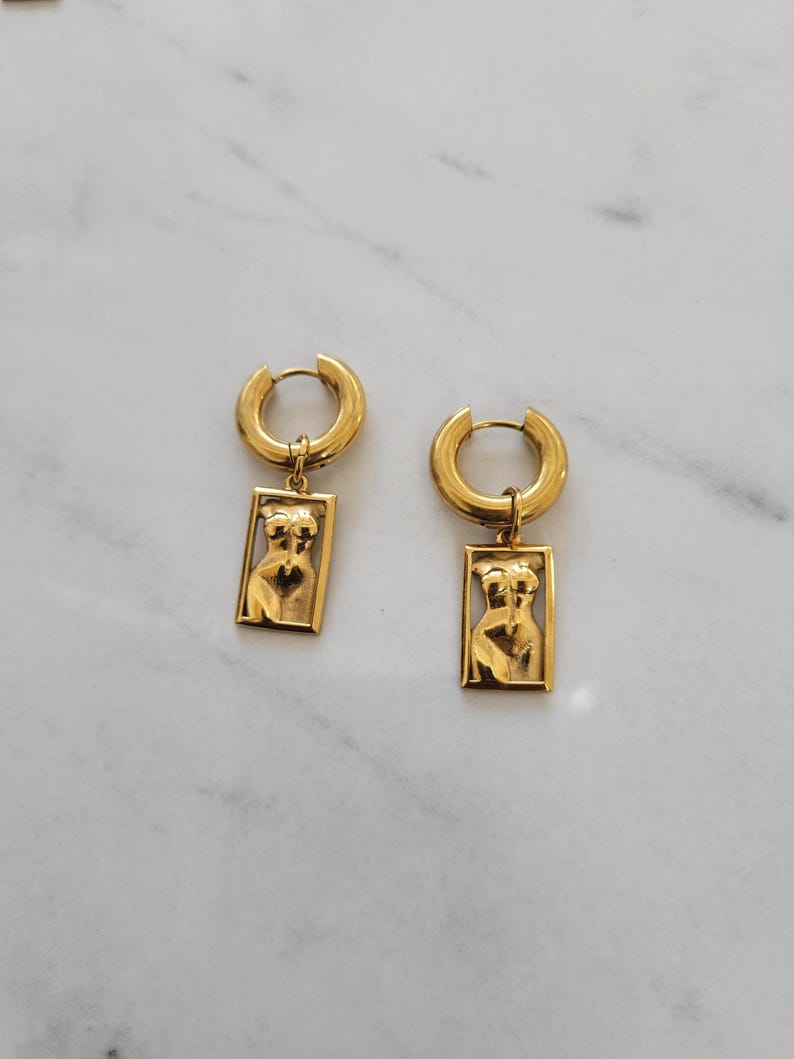 Heilige vrouwelijke kettingoorbellenset | Gouden godin silhouet sieraden| Goddelijk vrouwelijk cadeau afbeelding 5